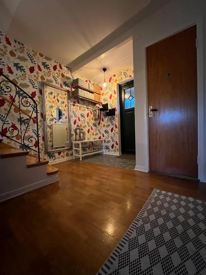 The Yellow Townhouse Gothenburg Villa